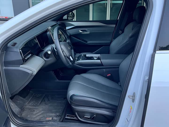 Фото 7 - BYD Qin L