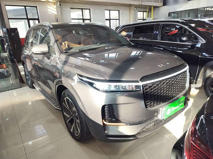 Фото 4 - LiXiang One