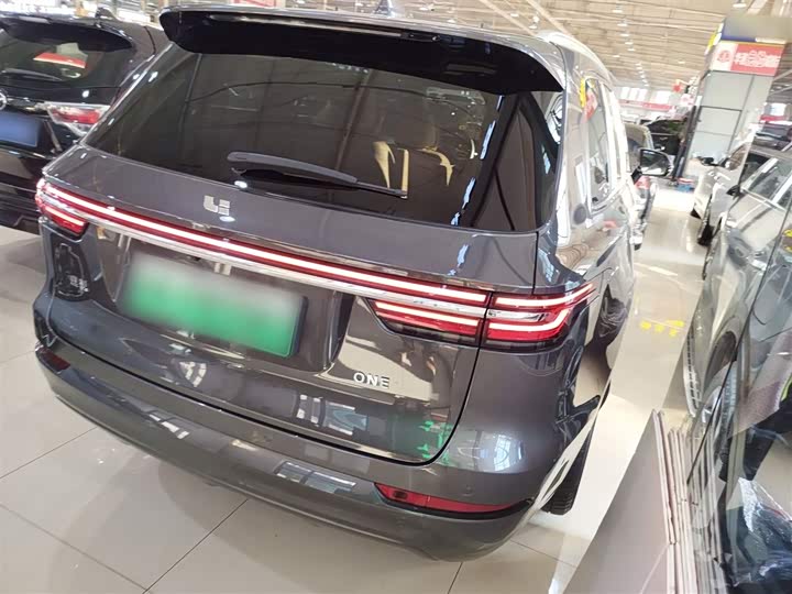 Фото 7 - LiXiang One