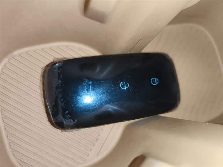 Фото 9 - Geely Galaxy Starship 7