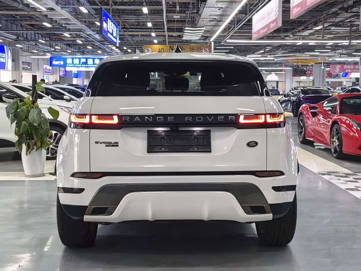 Фото 4 - Land Rover Range Rover Evoque L