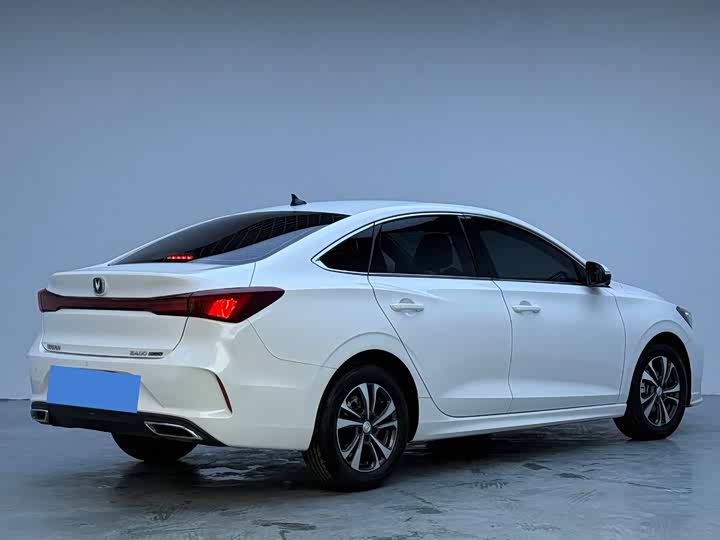 Фото 5 - Changan Eado Plus