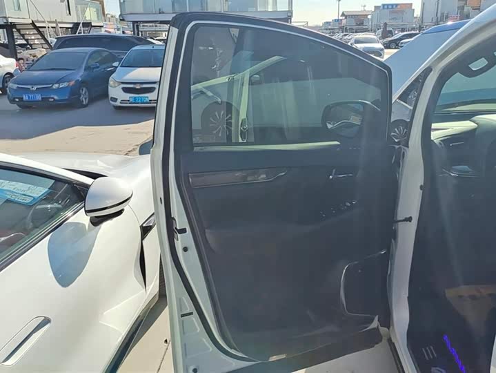 Фото 7 - Toyota Vellfire