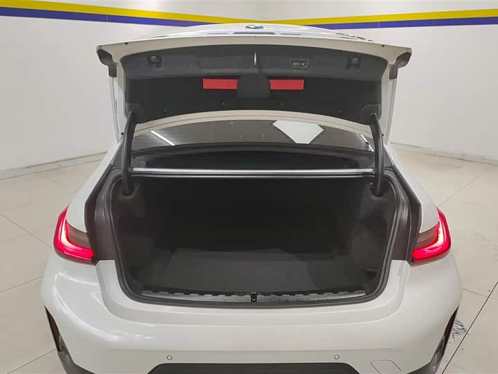 Фото 4 - BMW 3 Series