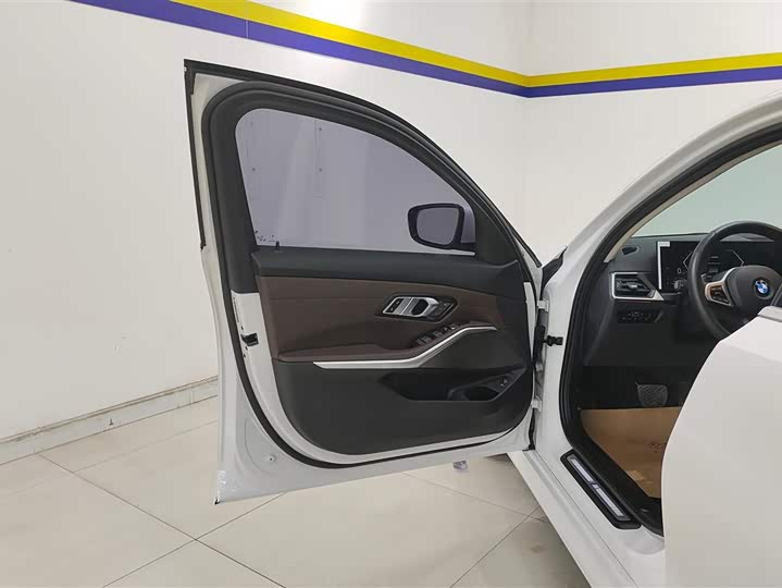 Фото 7 - BMW 3 Series