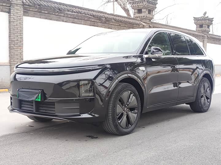 Фото 1 - LiXiang L6