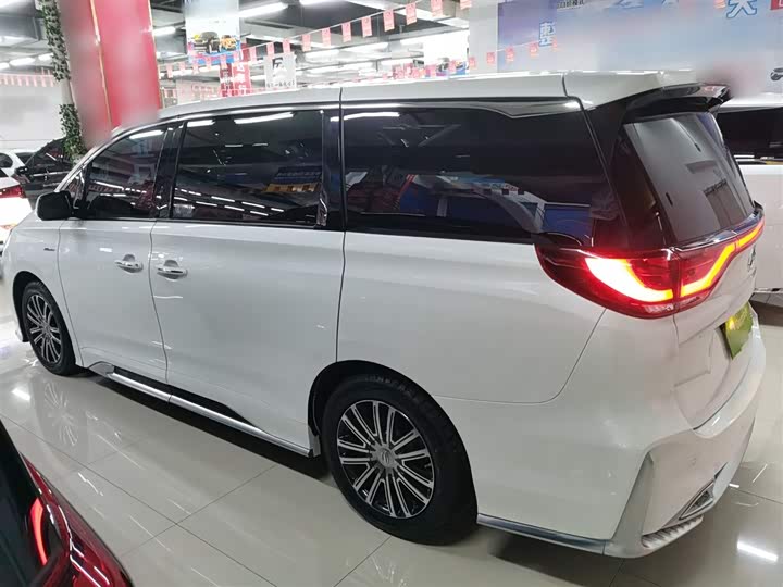 Фото 5 - GAC Trumpchi M8