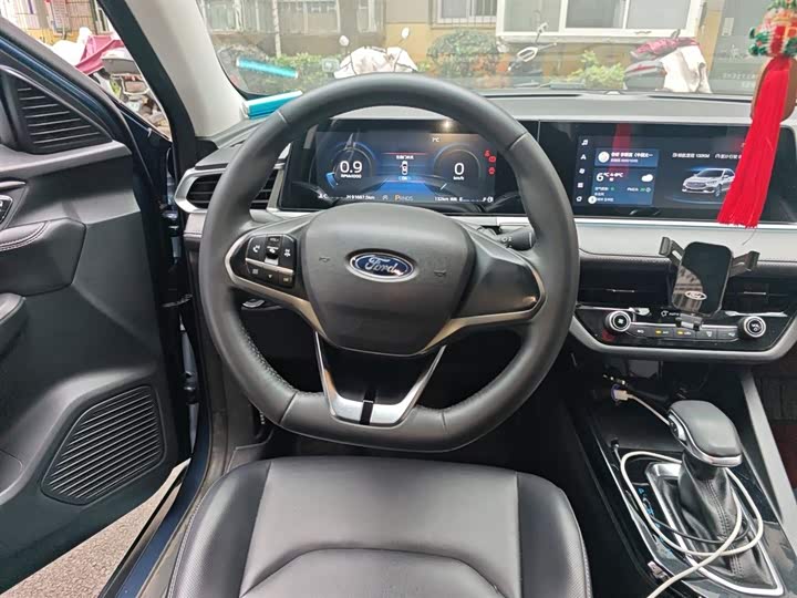 Фото 3 - Ford Escort