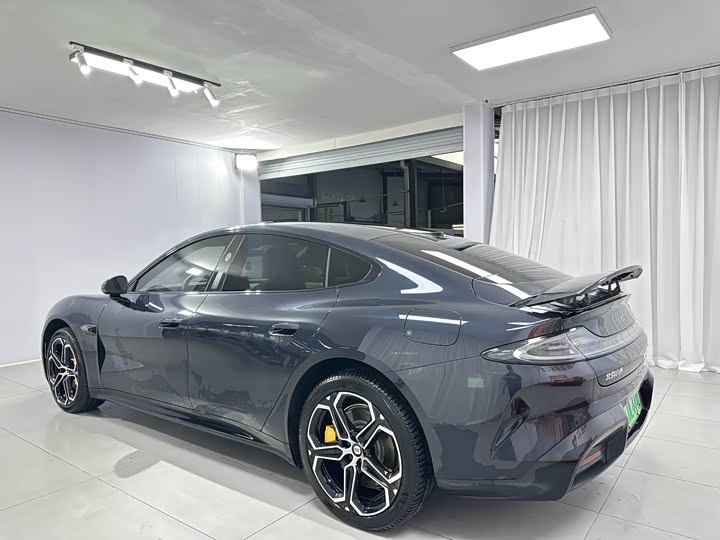 Фото 8 - Xiaomi SU7