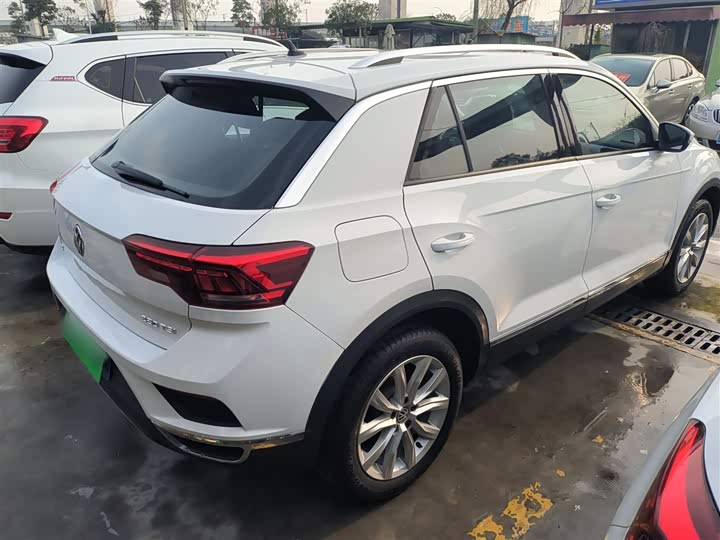 Фото 7 - Volkswagen T-Roc