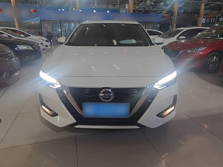 Фото 3 - Nissan Sylphy