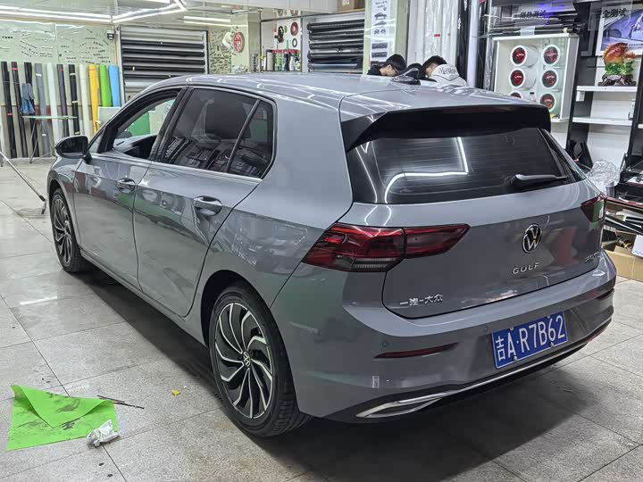 Фото 4 - Volkswagen Golf