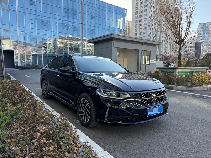 Фото 3 - Volkswagen Lavida