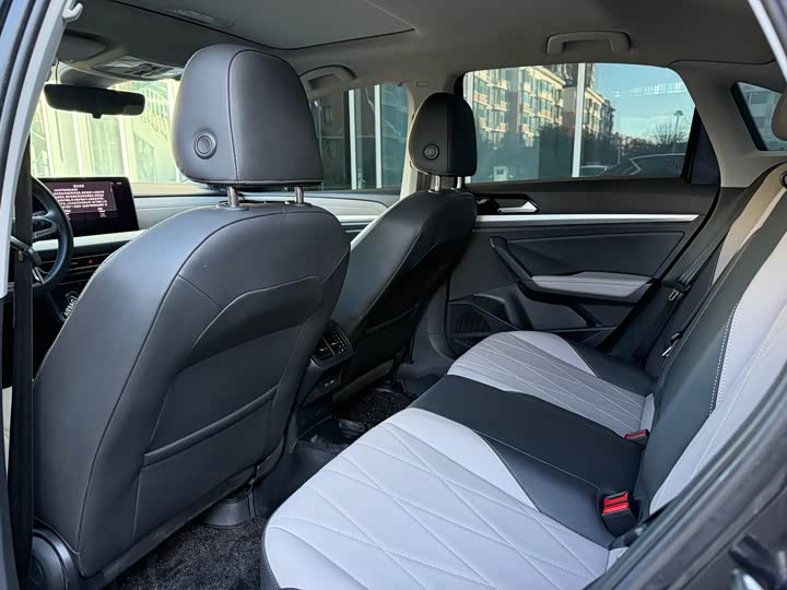 Фото 5 - Volkswagen Lavida