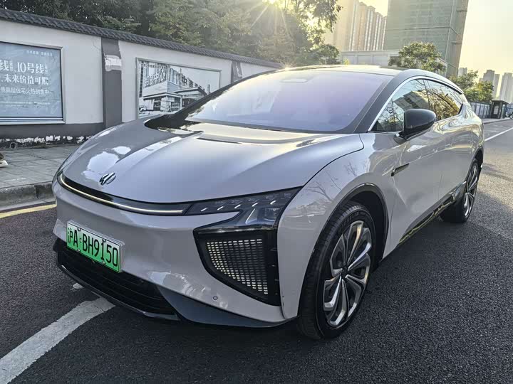 Фото 1 - HiPhi X