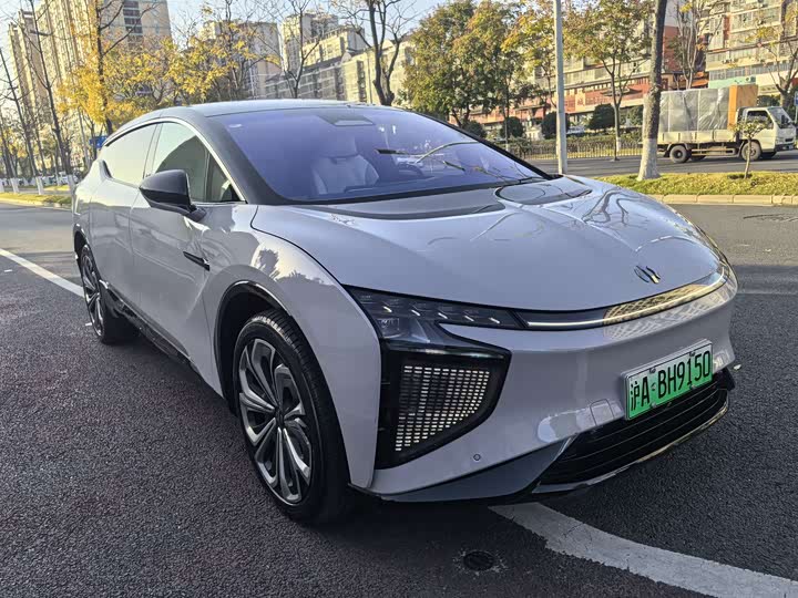 Фото 2 - HiPhi X