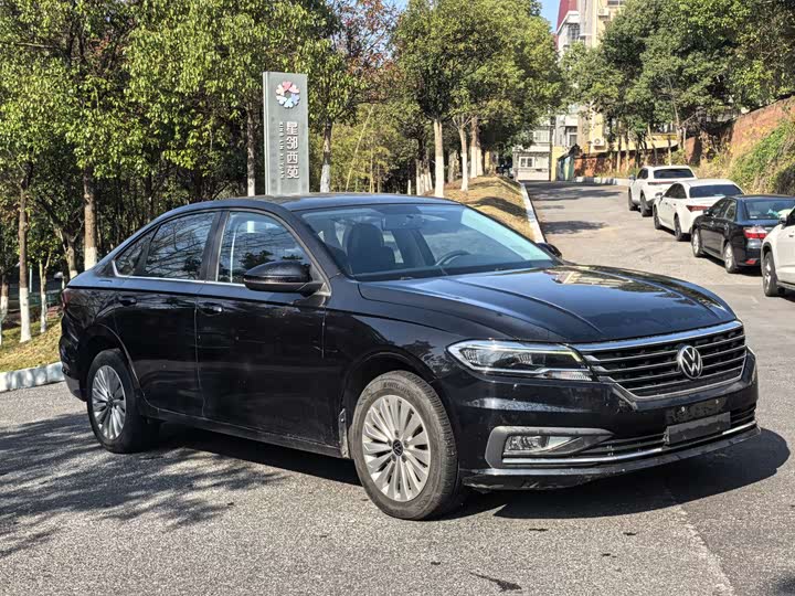 Фото 3 - Volkswagen Lavida