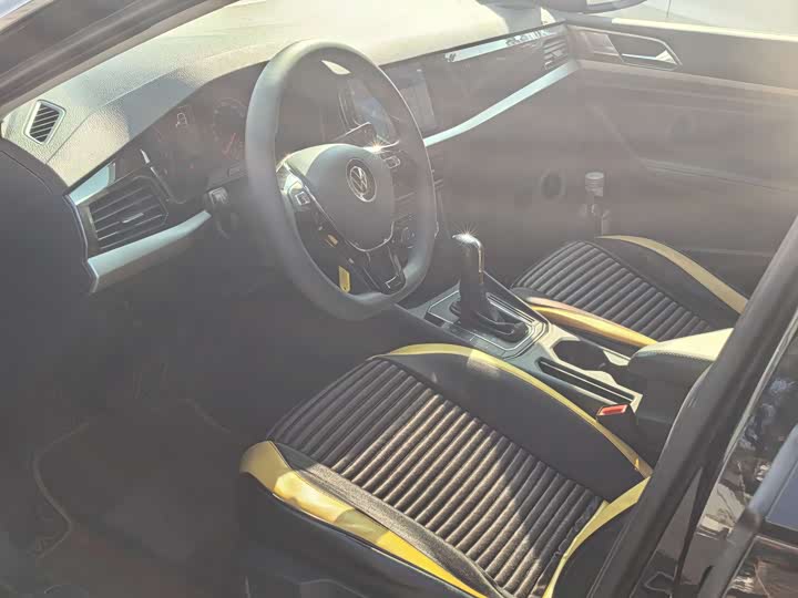 Фото 4 - Volkswagen Lavida