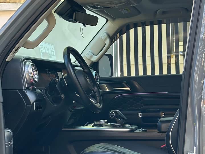 Фото 8 - Tank 300