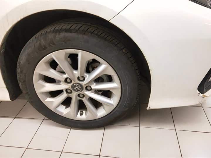 Фото 6 - Toyota Corolla