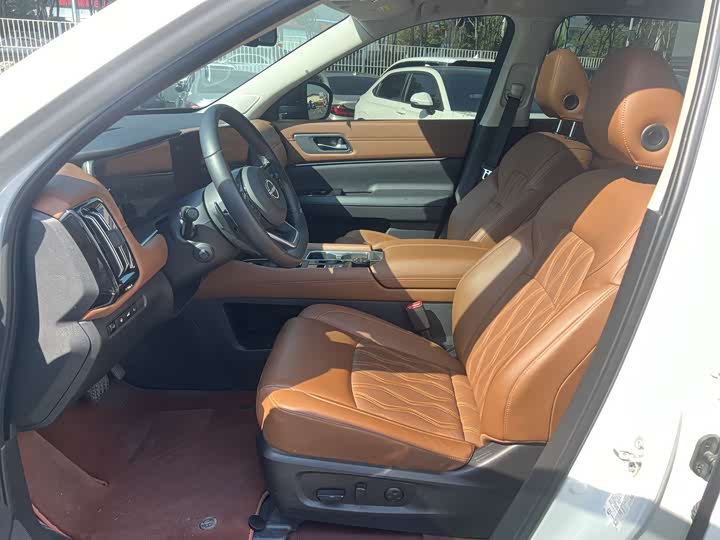 Фото 6 - Nissan Pathfinder