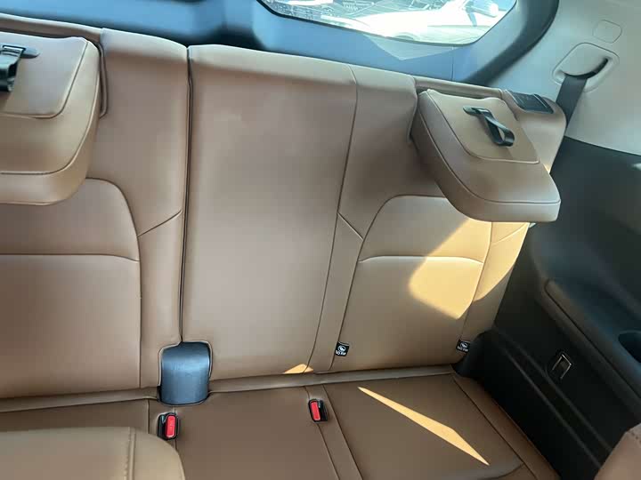 Фото 8 - Nissan Pathfinder