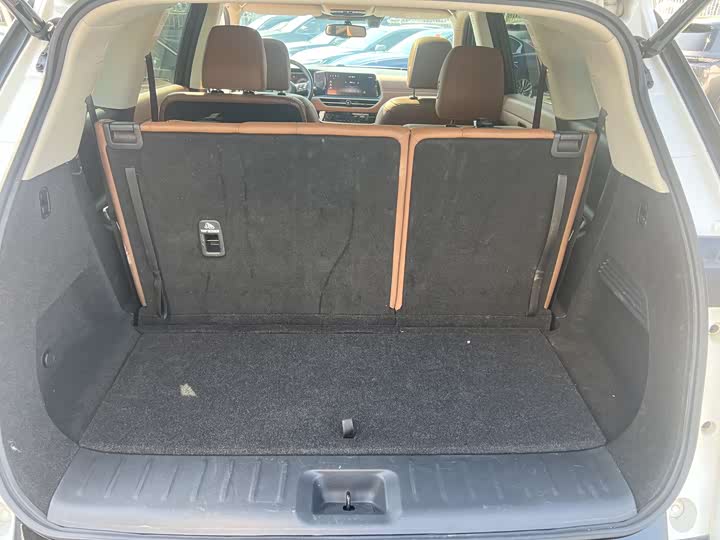 Фото 9 - Nissan Pathfinder