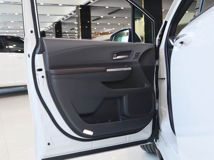 Фото 5 - Toyota Sienna