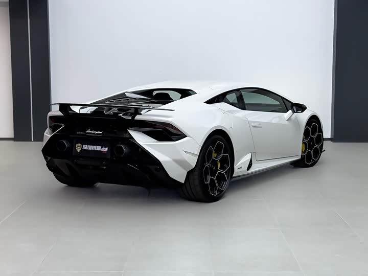 Фото 6 - Lamborghini Huracán