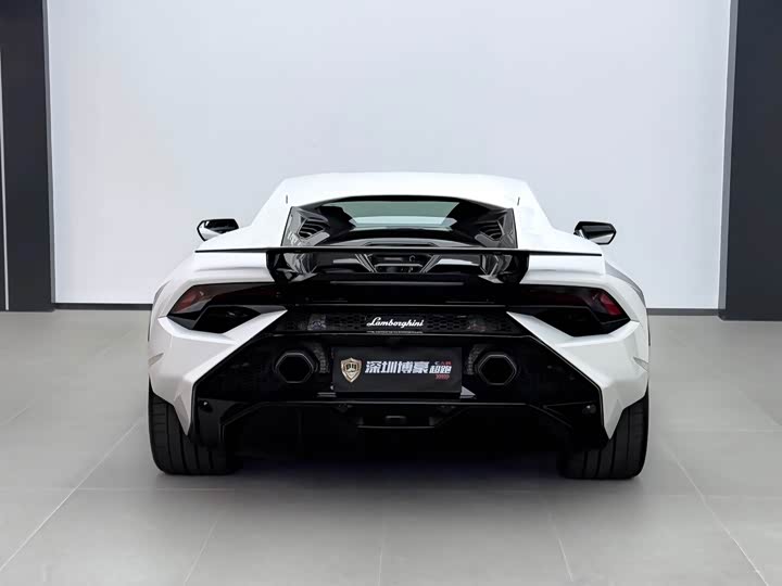 Фото 9 - Lamborghini Huracán