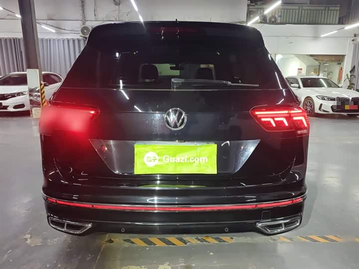 Фото 6 - Volkswagen Tiguan L Pro