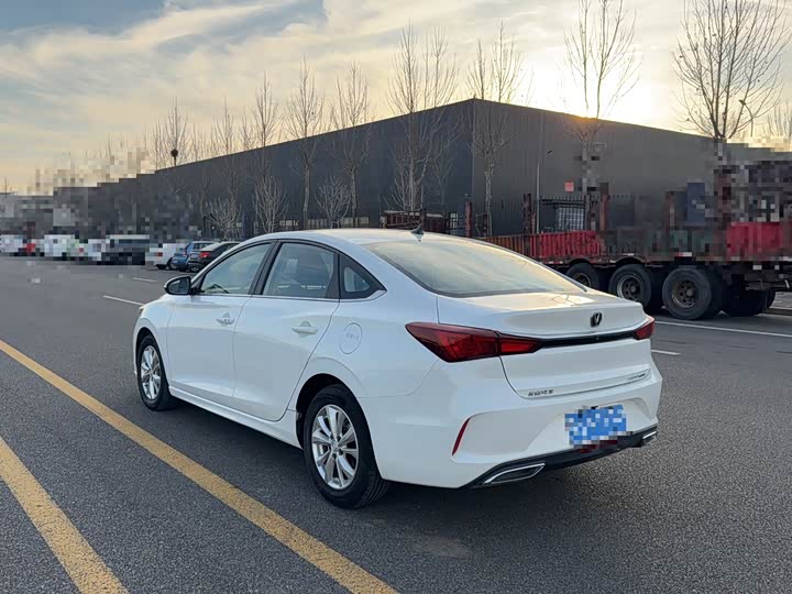 Фото 6 - Changan Eado Plus