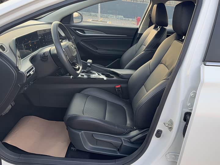 Фото 8 - Changan Eado Plus