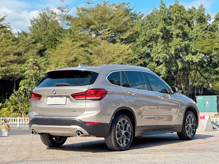 Фото 6 - BMW X1