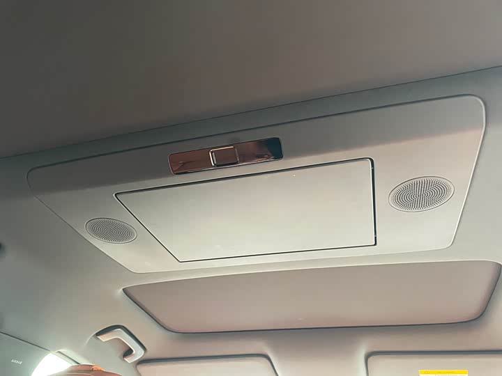 Фото 7 - LiXiang L9