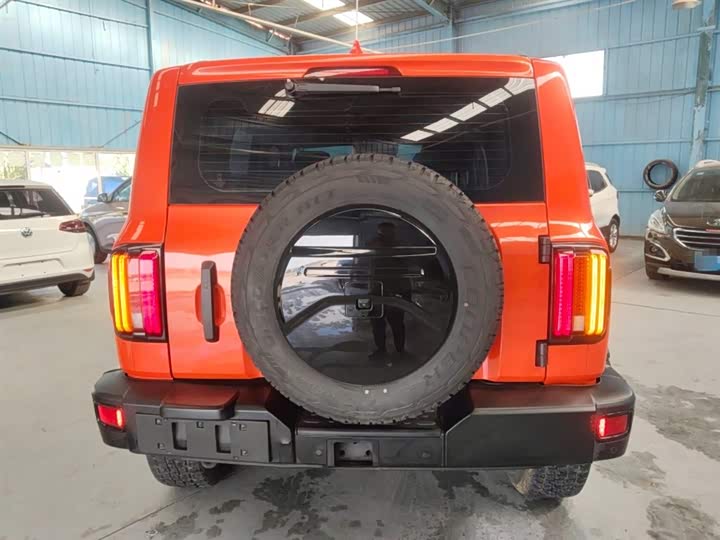 Фото 6 - Tank 300