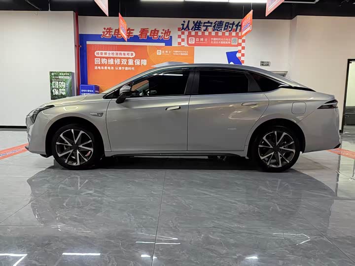 Фото 3 - GAC Aion S Plus