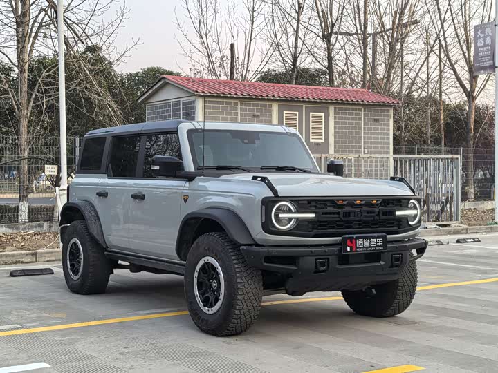 Фото 3 - Ford Bronco