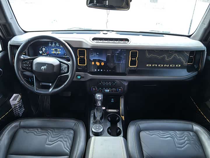 Фото 4 - Ford Bronco