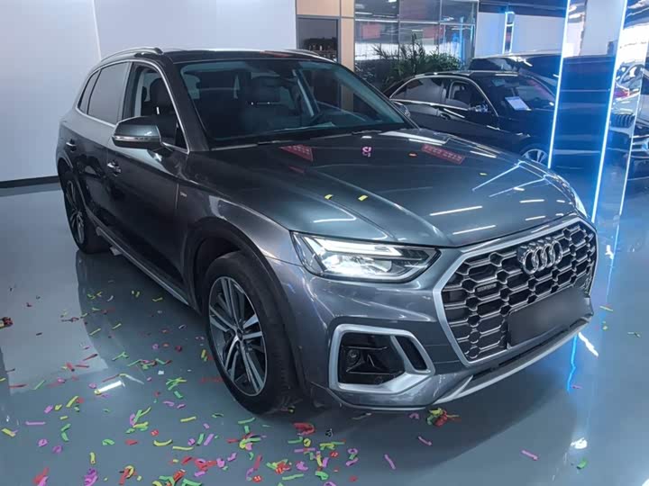 Фото 4 - Audi Q5L