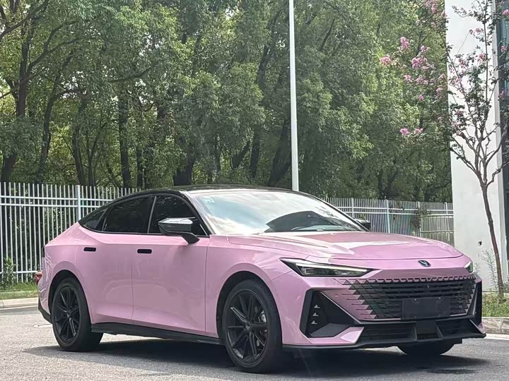 Фото 3 - Changan UNI-V