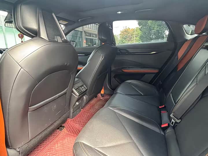 Фото 8 - Changan UNI-V