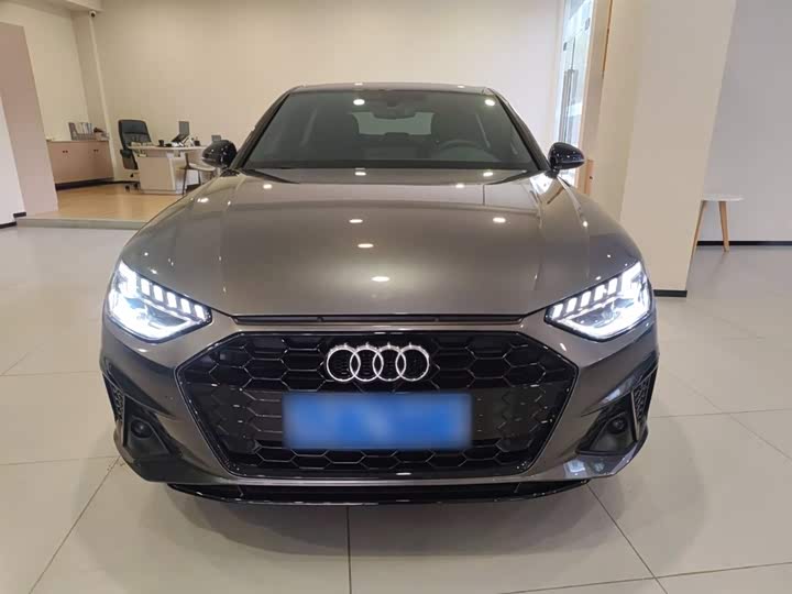 Фото 3 - Audi A4L