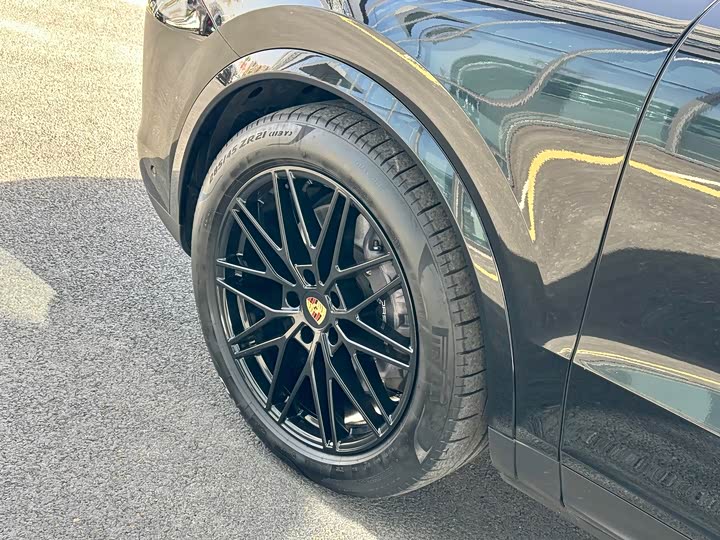 Фото 8 - Porsche Cayenne