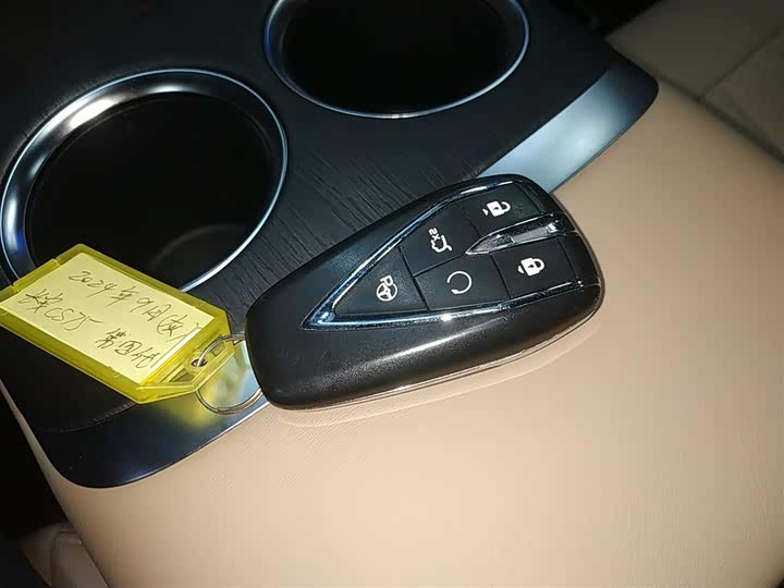 Фото 9 - Changan CS75 Plus