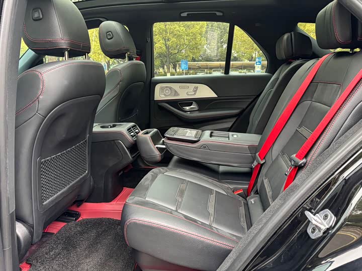 Фото 9 - Mercedes-Benz GLE-Class AMG