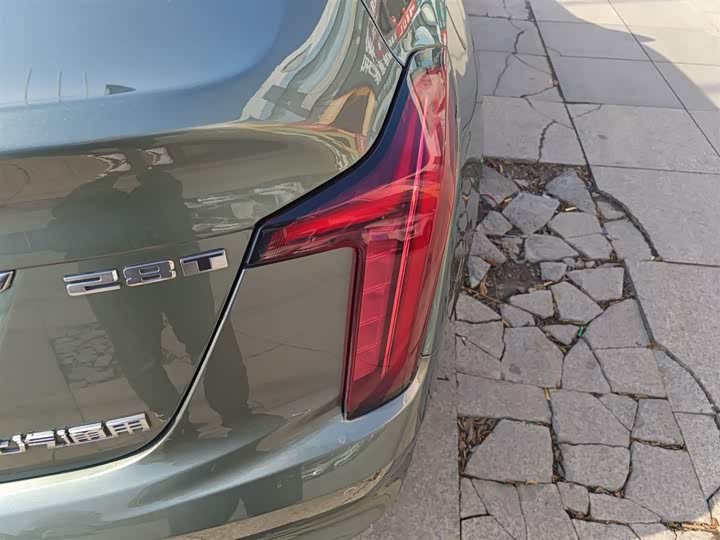 Фото 8 - Cadillac CT5