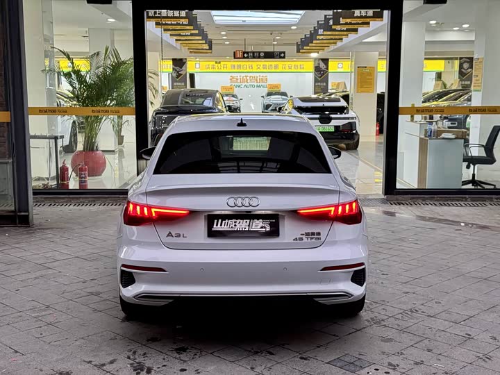 Фото 5 - Audi A3