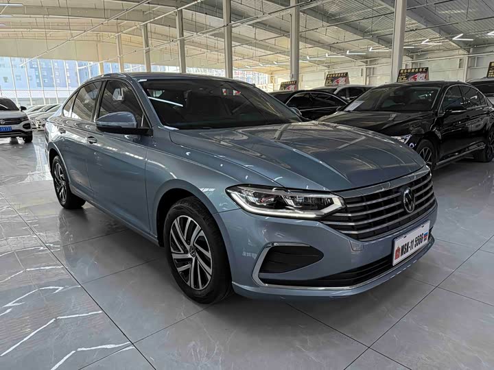 Фото 3 - Volkswagen Lavida