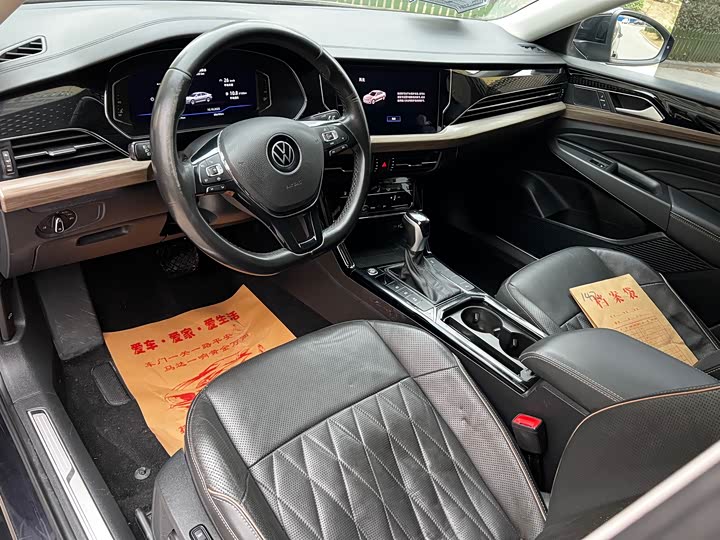 Фото 4 - Volkswagen Passat